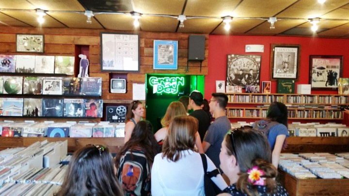Green Day Pop Up Shop 10