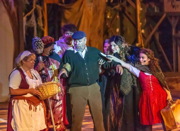 35076738_10214695008481409_178442739958939648_n