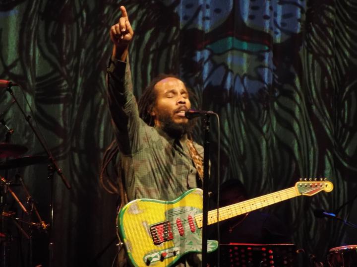 35197030_10155270278426036_985343812136075264_o