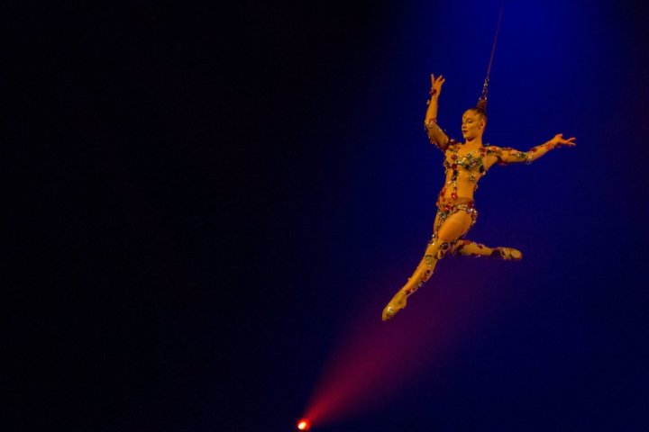 12_VOLTA_MIRAGE_002_Photo_credit_BenoitZ.Leroux_costumes_Zaldy