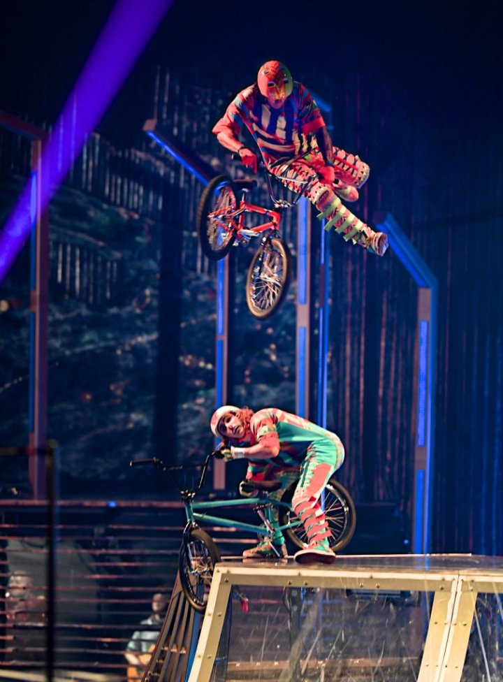 15_VOLTA_BMX_006_Photo_credit_Michael_Kass_Costumes_Zaldy